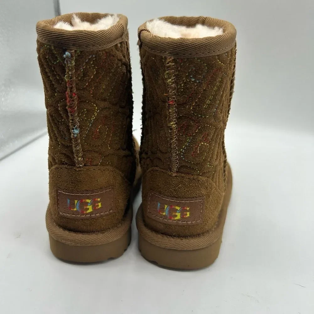 UGG kids classic